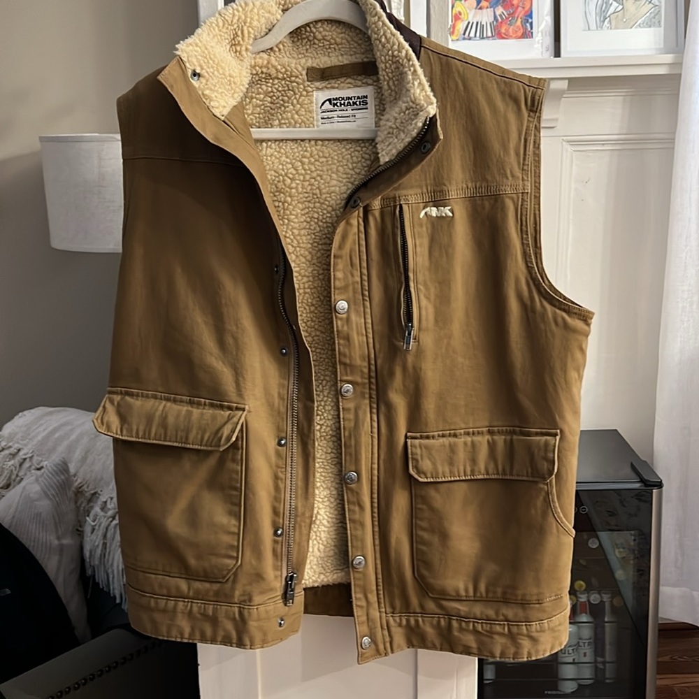 Men’s mountain khaki size medium ranch vest